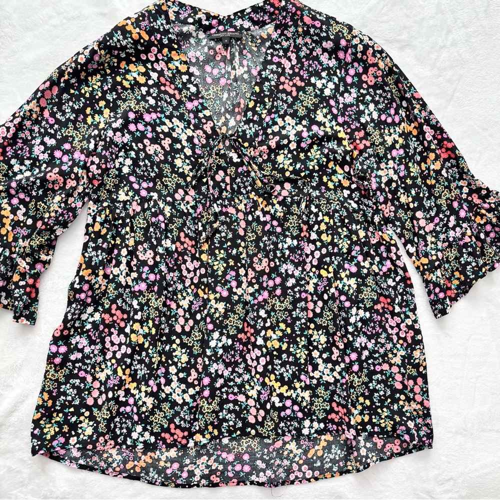 CHRISTIAN SIRIANO Boho 3/4 Sleeve Floral Tunic Top--EUC--M - Picture 9 of 16
